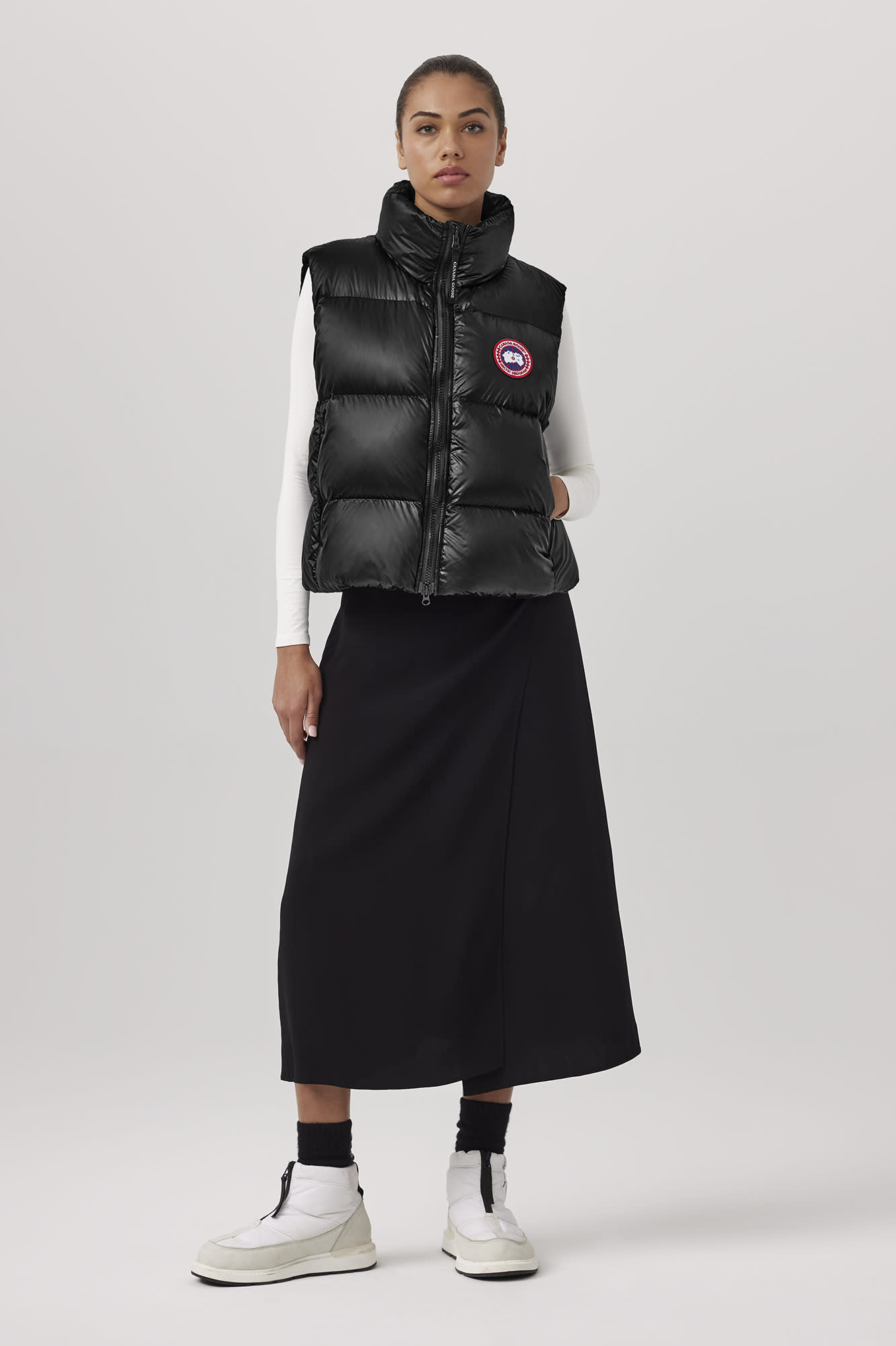 Black canada goose gilet womens deals