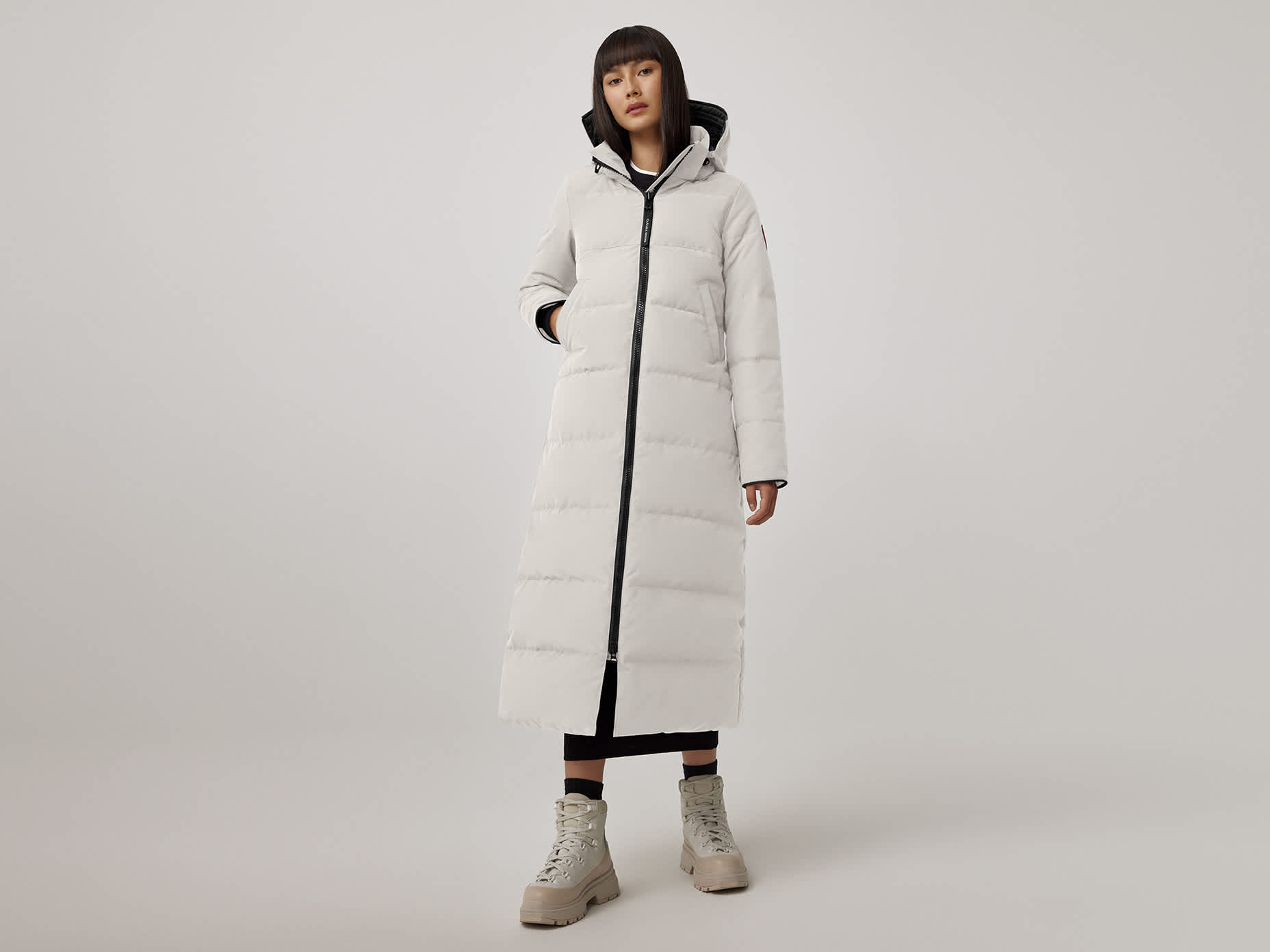 Canada goose mystique parka black label hotsell