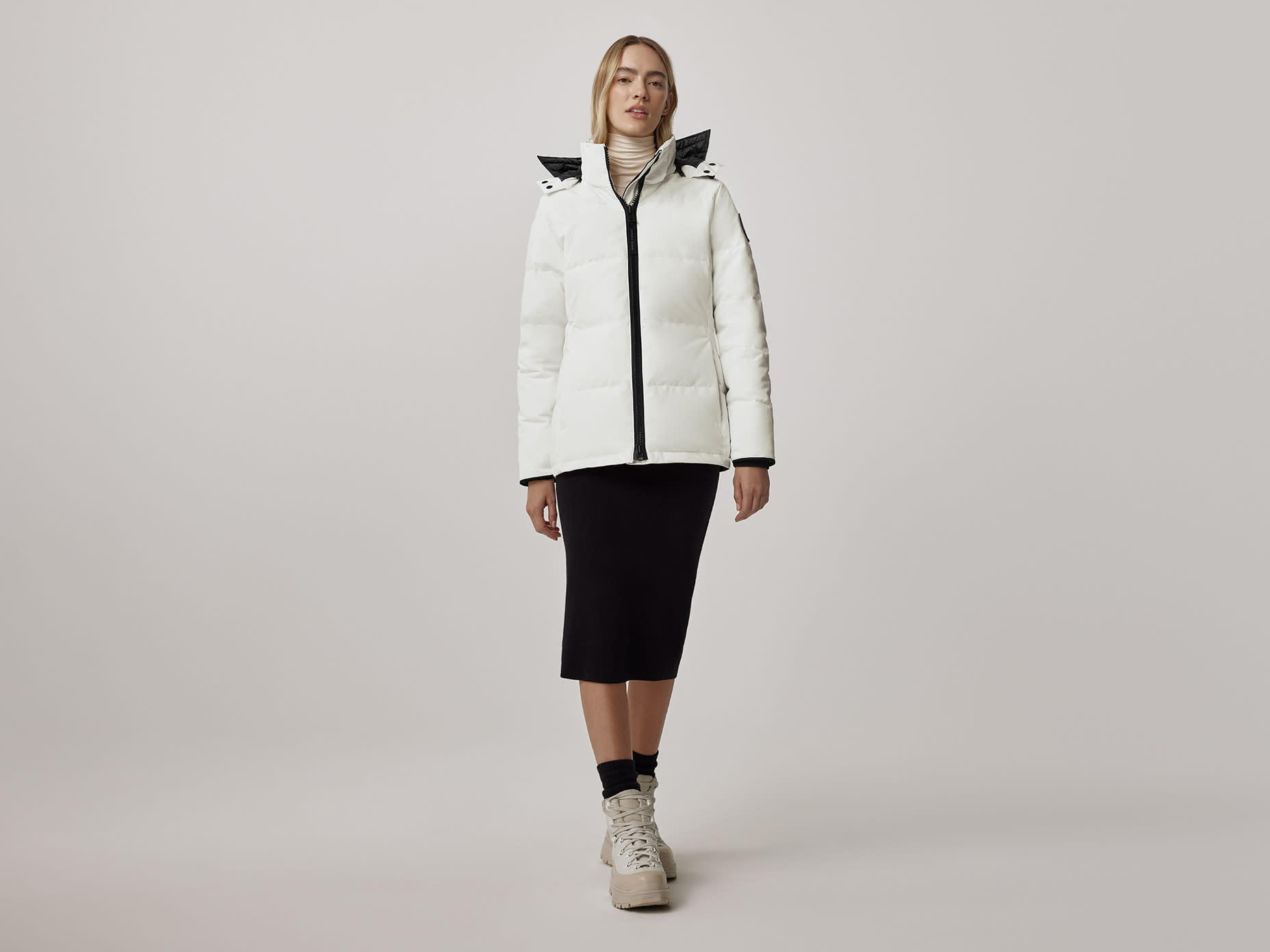 Canada goose chelsea parka black label shop