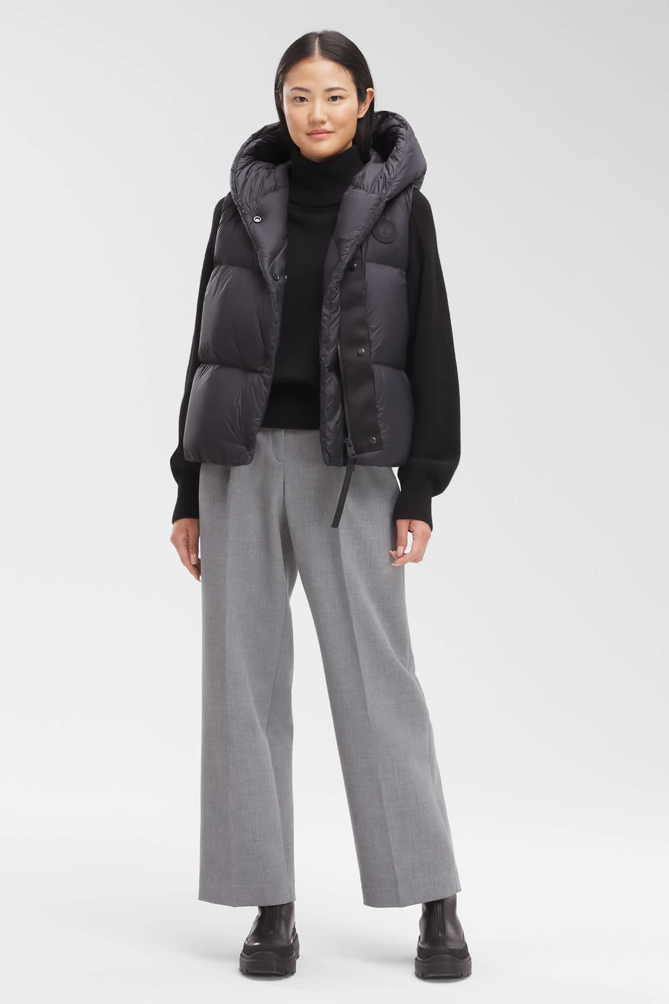 新作 Rhoda Hooded Vest ベスト ◆カナダグース◆全3色◆人気 CANADA GOOSE＊Rhoda Hooded Vest＊ダウンベスト (CANADA GOOSE