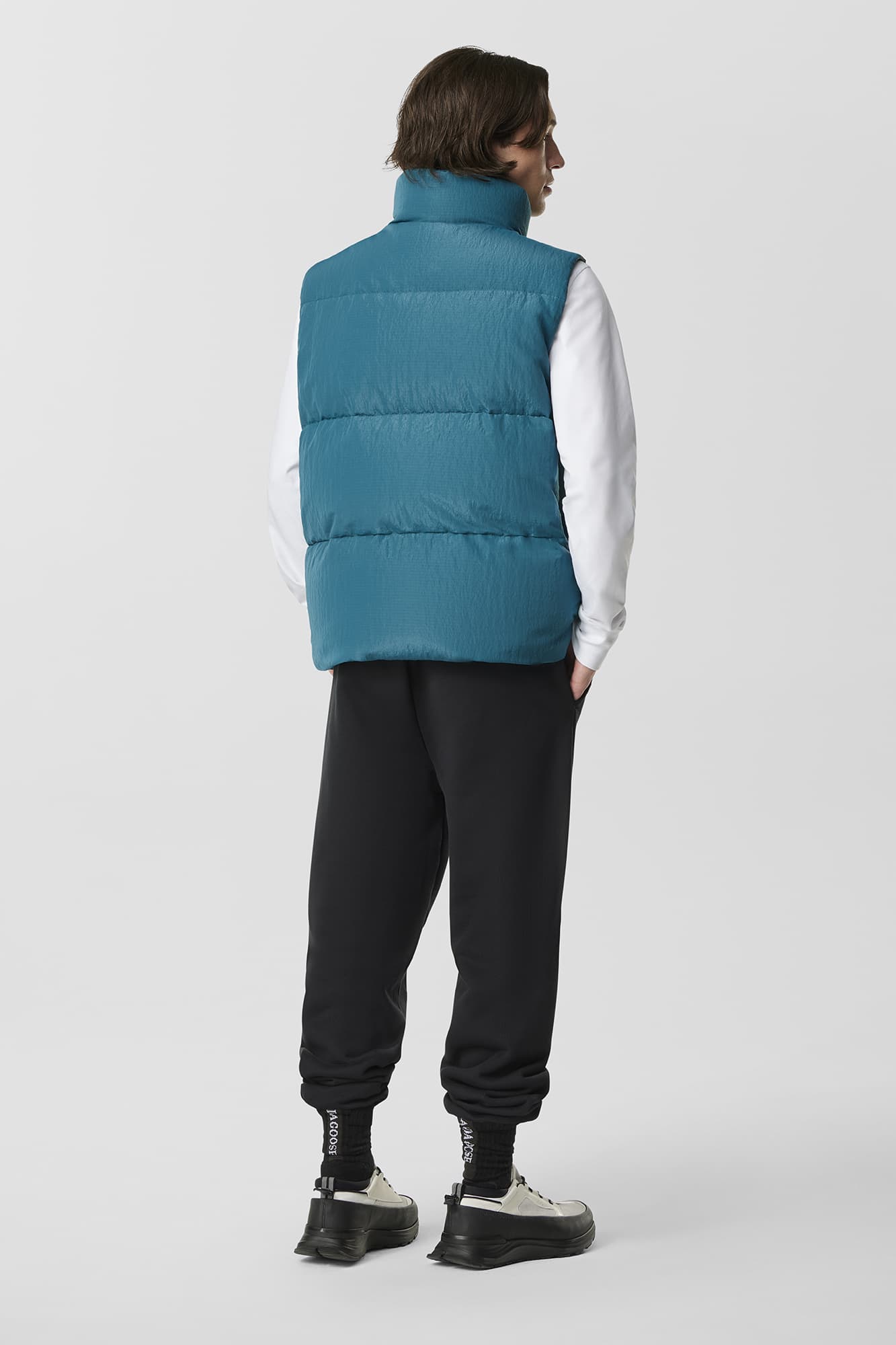 ジャケット・アウター   EVERETT VEST Canada Goose Everett Puffer Vest Purple new with tags size L
