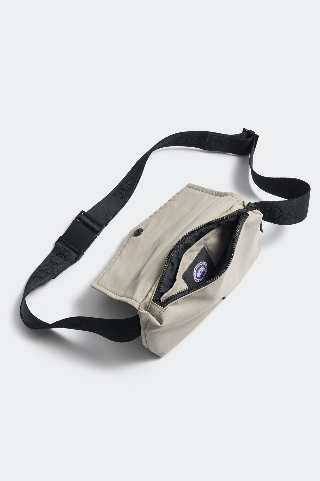 Women s Bags Sling Belt Bags Waist Packs Canada Goose UK