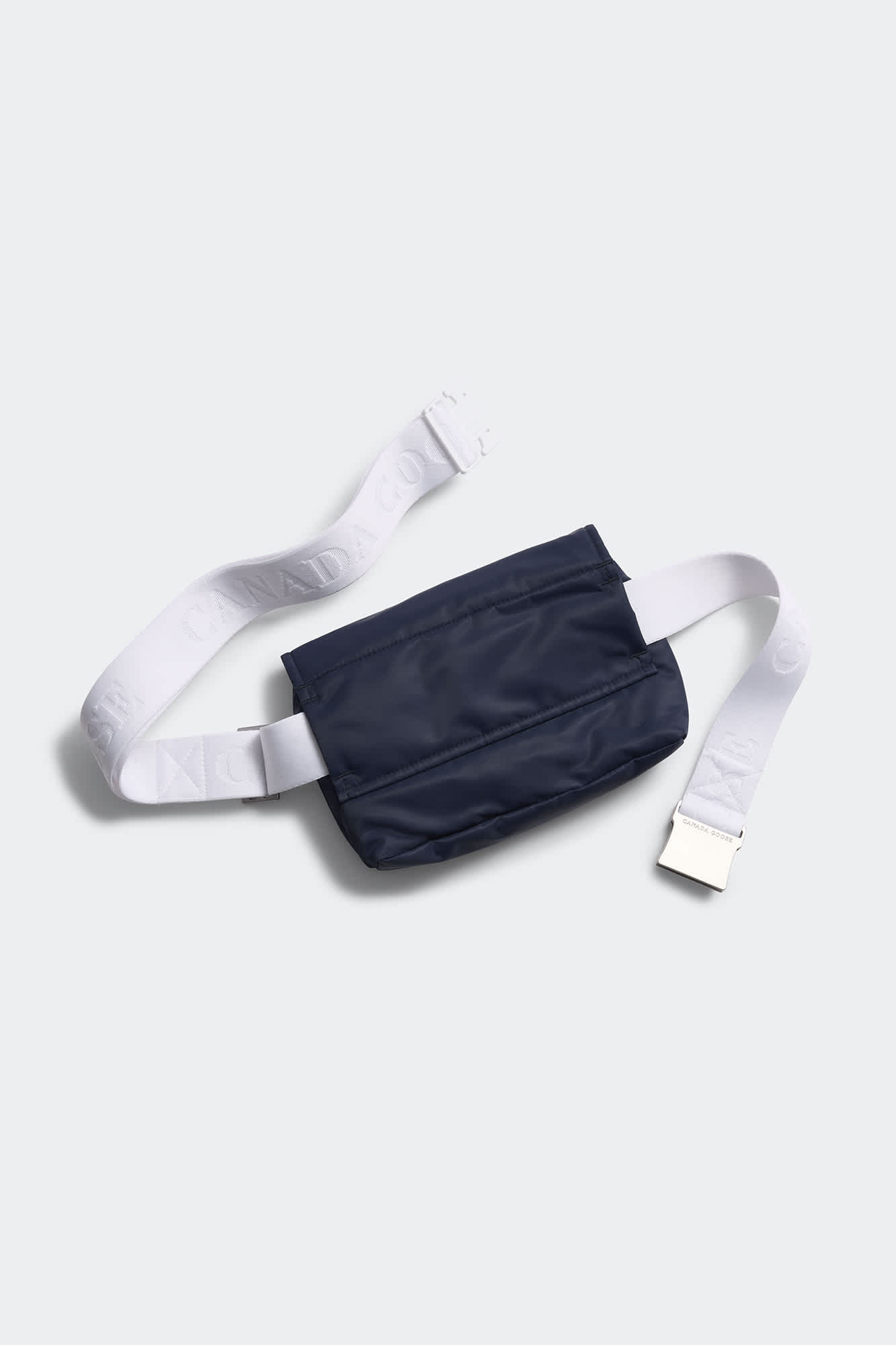 大人気【 】Mini Waist Pack パフォーマンスサテン Mini Waistpack Performance Satin | Canada Goose YG