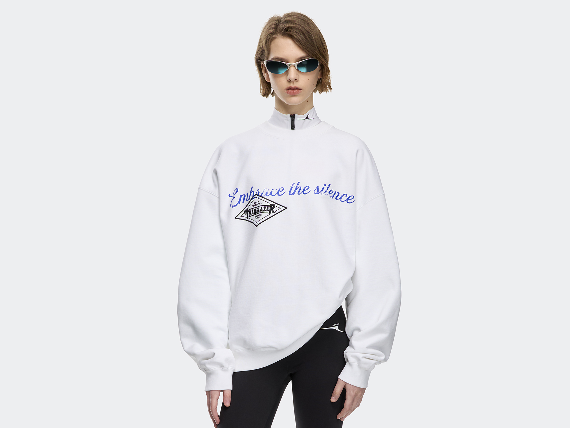 Dawn Crew Relaxed - Graphic - Bold White