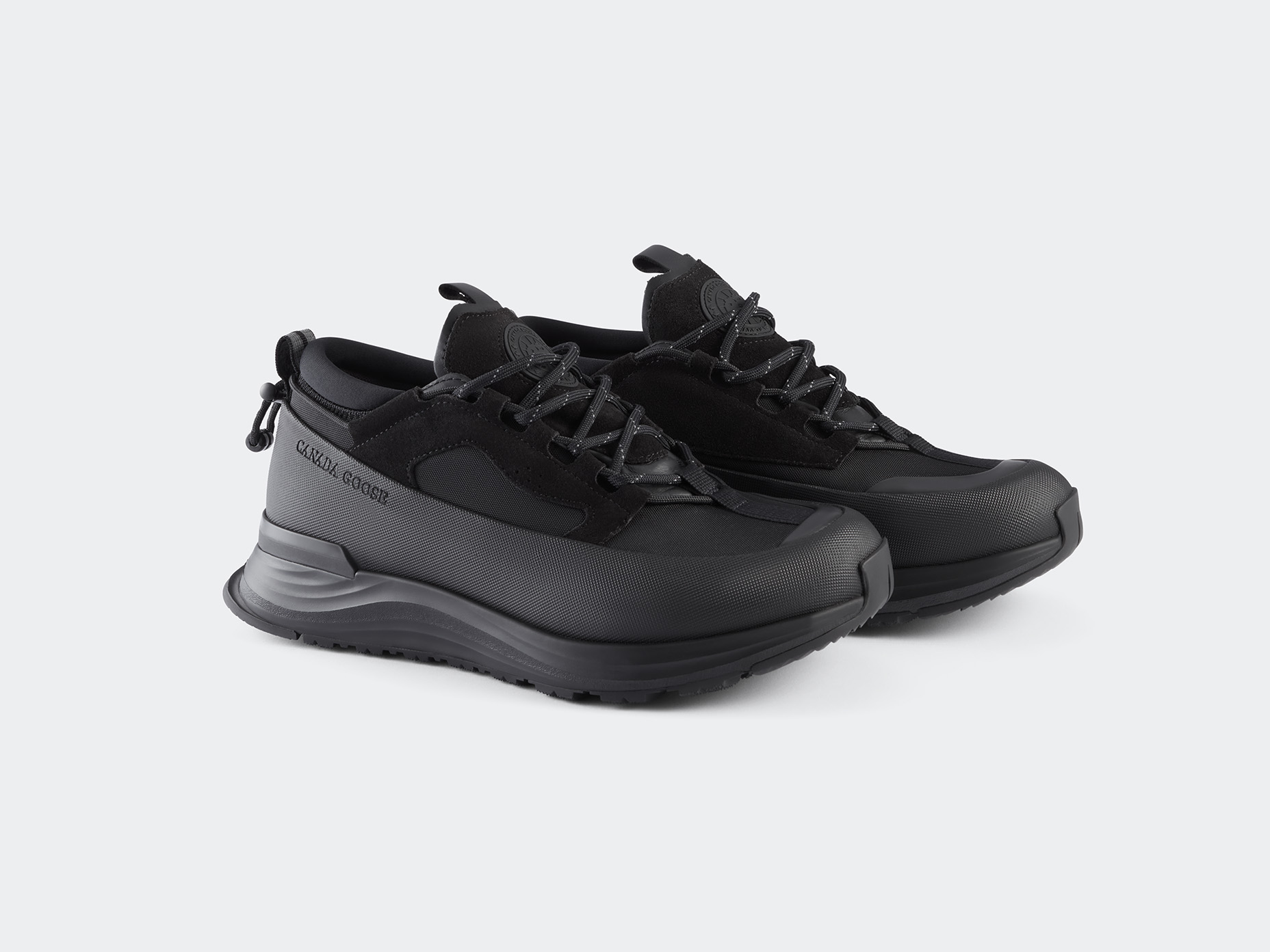 Women's Glacier Trail Sneaker - Black/Black