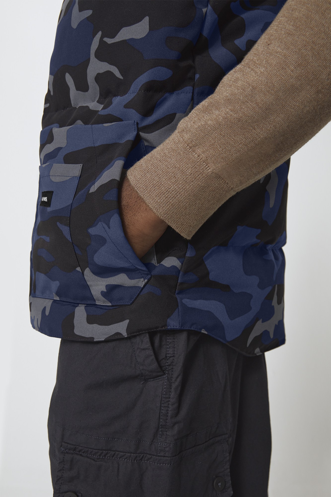 Canada goose blue camo gilet Clearance