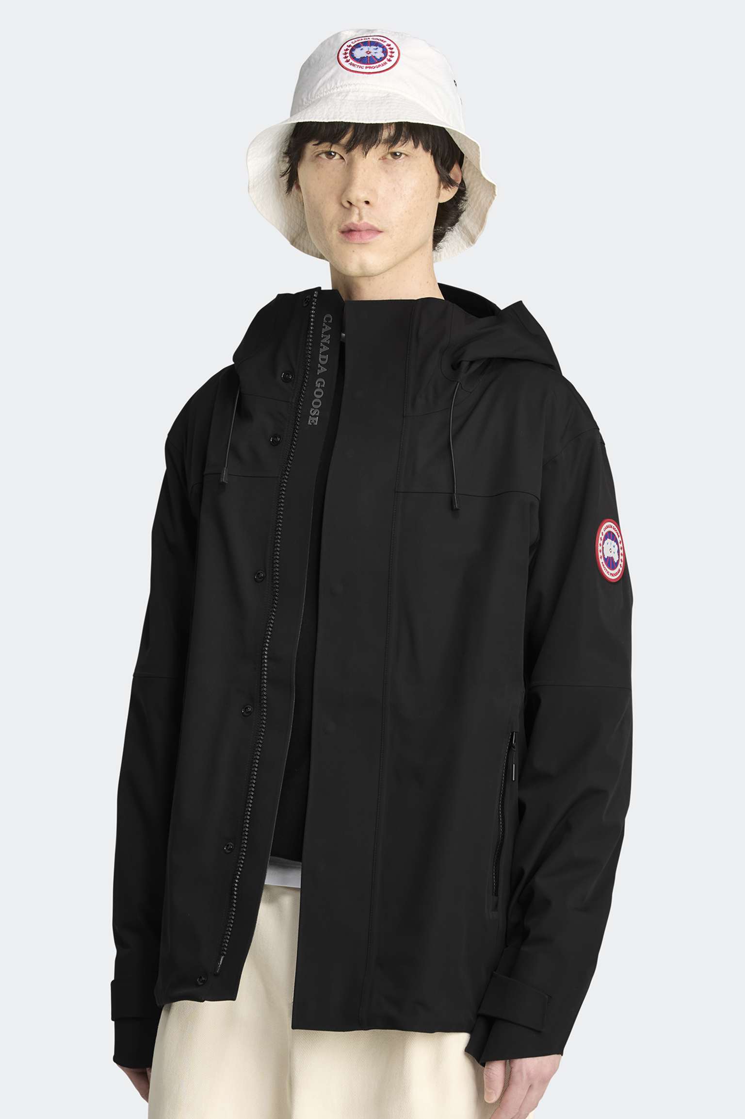 https://images.canadagoose.com/image/upload/w_1536,c_scale,f_auto,q_auto/v1745346476/product-image/5633M_9061_a.jpg