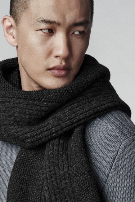 Men's Textured Knit Scarf
