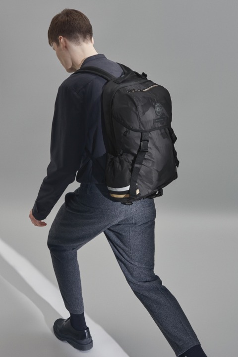 E90 Backpack | WANT Les Essentiels | Canada Goose