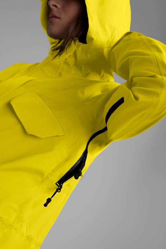 Shop Women s Raincoats Windbreaker Jackets Canada Goose DE