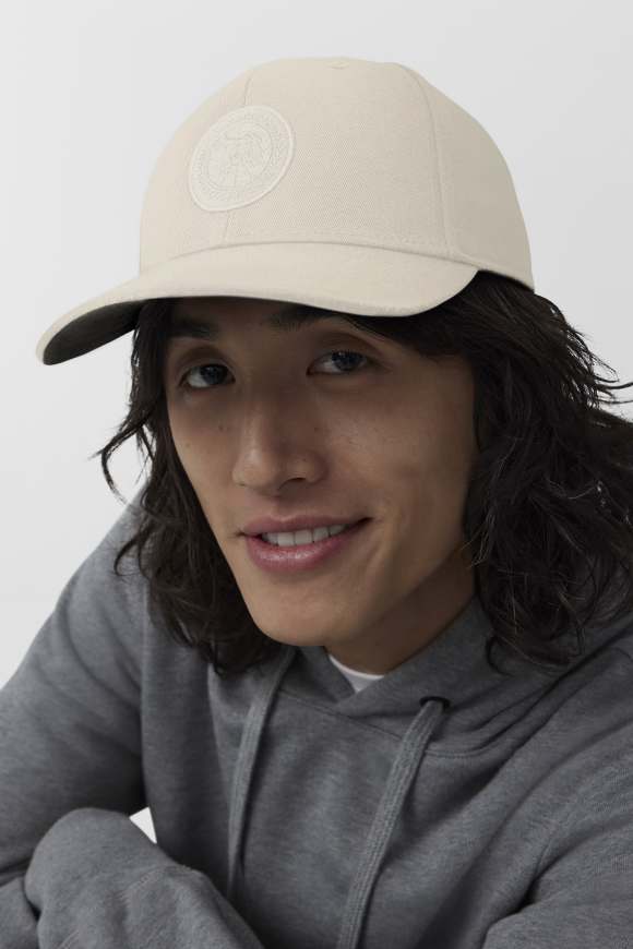 Women s Winter Hats Toques Beanies Canada Goose LU