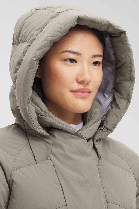 Canada goose short women's jacket on sale