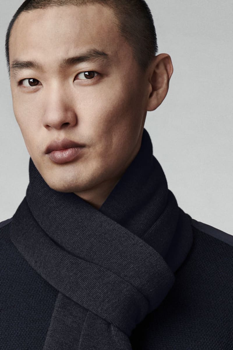 Canada goose logo scarf best sale