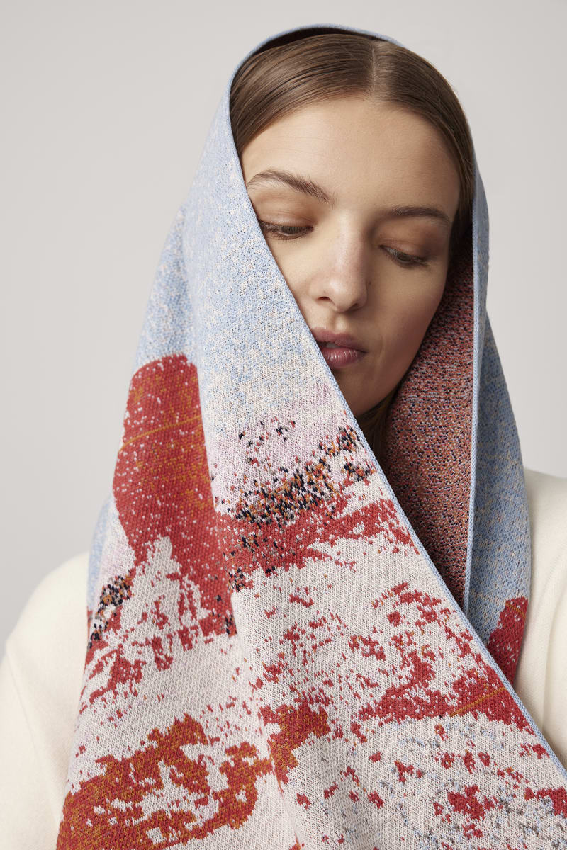 Canada goose hot sale scarf womens