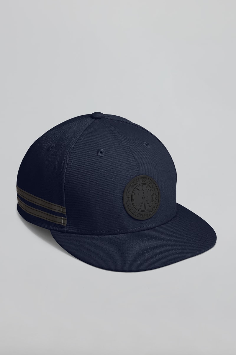 Canada goose snapback top