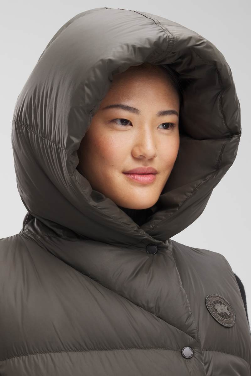 Canada goose vest with fur hood clearance