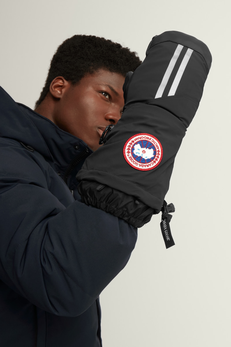 canada goose mitten