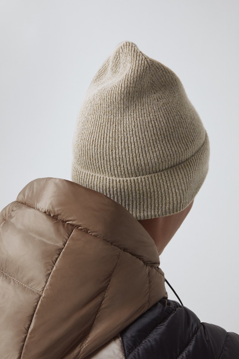 轻盈的反光羊绒托克帽 | Canada Goose